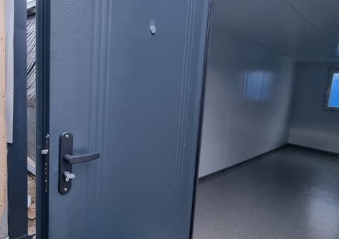 Блок-контейнер сэндвич БК-28 (цвет RAL) b3